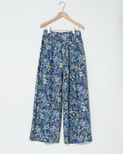 Load image into Gallery viewer, Daisy baggy pleated trousers