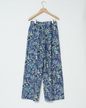 Load image into Gallery viewer, Daisy baggy pleated trousers