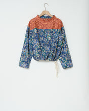Load image into Gallery viewer, Floral combo smock top