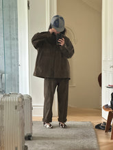 Load image into Gallery viewer, Corduroy pintuck pants