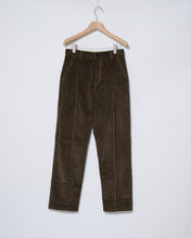 Load image into Gallery viewer, Corduroy pintuck pants