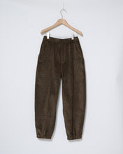 Load image into Gallery viewer, Corduroy sweatpants
