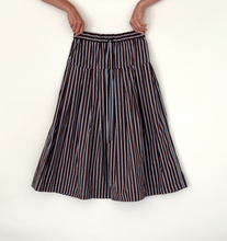 Load image into Gallery viewer, Cotton blend taffeta skirt