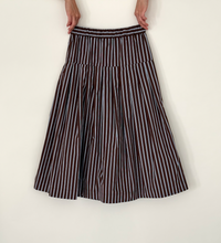 Load image into Gallery viewer, Cotton blend taffeta skirt