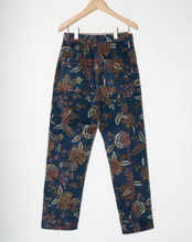 Load image into Gallery viewer, Floral paisley cord pintuck trousers