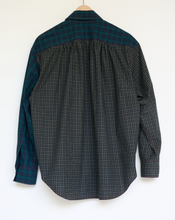 Load image into Gallery viewer, Plaid poplins shirt with tie