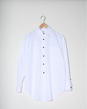 Load image into Gallery viewer, Big pocket shirt in white poplin