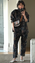 Load image into Gallery viewer, Floral paisley cord pintuck trousers