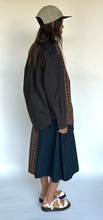 Load image into Gallery viewer, Plaid poplins shirt with tie