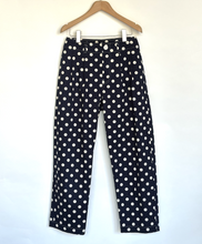 Load image into Gallery viewer, polka dot pleated trousers