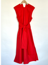 Load image into Gallery viewer, oxford dress with sash