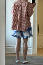 Load image into Gallery viewer, stripe ruffle shorts
