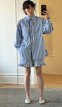 Load image into Gallery viewer, stripe ruffle shorts