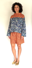 Load image into Gallery viewer, Floral combo smock top