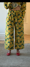 Load image into Gallery viewer, Daffodil wide leg pant
