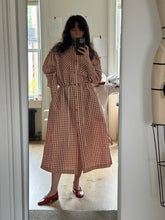 Load image into Gallery viewer, Big pocket Gingham shirtdress
