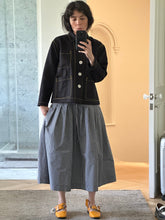 Load image into Gallery viewer, Sateen A-line shirt jacket
