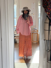 Load image into Gallery viewer, Liberty canvas sun hat - brown floral
