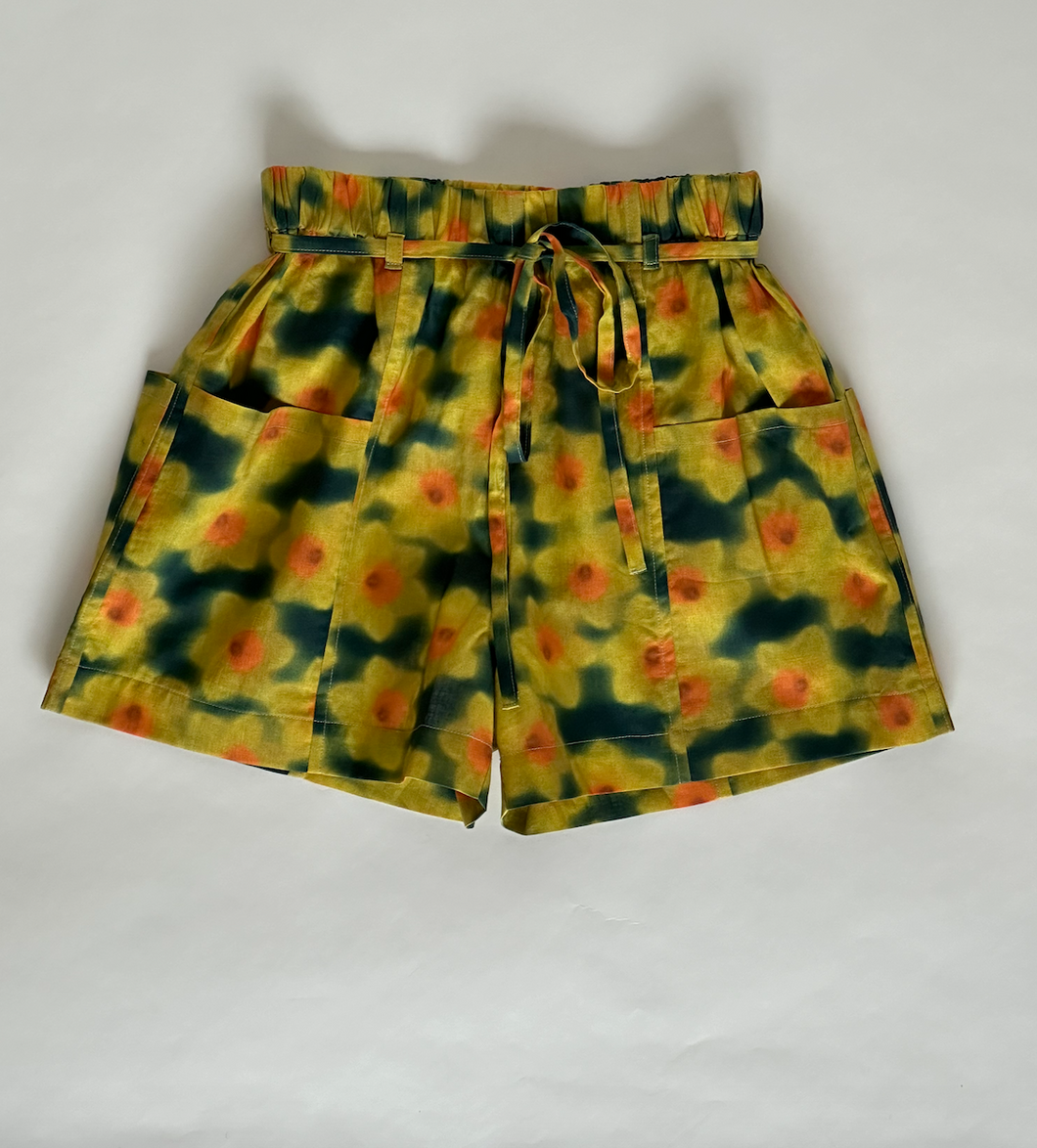 Daffodil shorts
