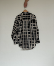 Load image into Gallery viewer, Grid print oversized shirt
