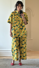 Load image into Gallery viewer, Daffodil short sleeve shirt
