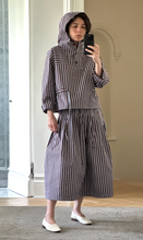 Load image into Gallery viewer, Cotton blend taffeta anorak

