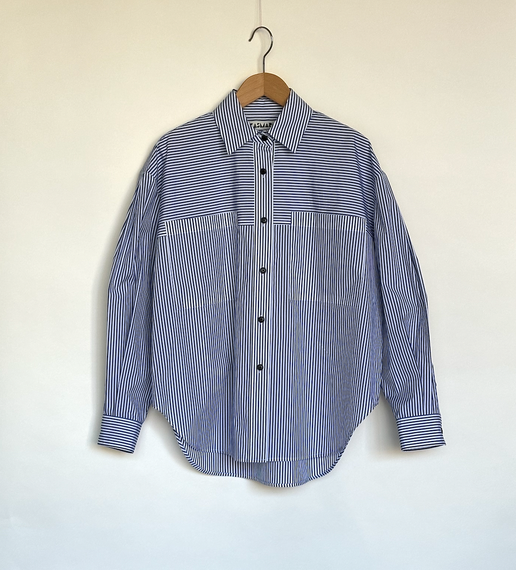 thin stripe shirt