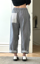 Load image into Gallery viewer, Stripe patch pocket pants
