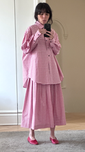 Load image into Gallery viewer, Gingham big pocket shirt
