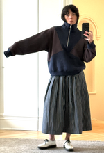 Load image into Gallery viewer, Colorblock sweatshirt

