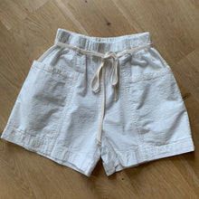 Load image into Gallery viewer, Summer seersucker shorts
