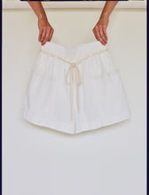 Load image into Gallery viewer, Summer seersucker shorts
