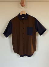 Load image into Gallery viewer, Summer weight seersucker s/s shirt

