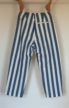 Load image into Gallery viewer, Cotton linen pleated trousers
